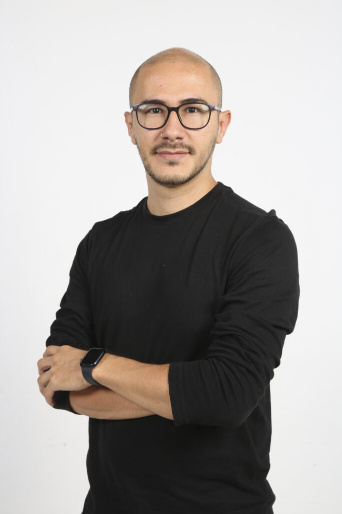 MARIA CLARA0106 Nosotros