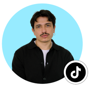 Sergio con bolita Tendencias Digitales